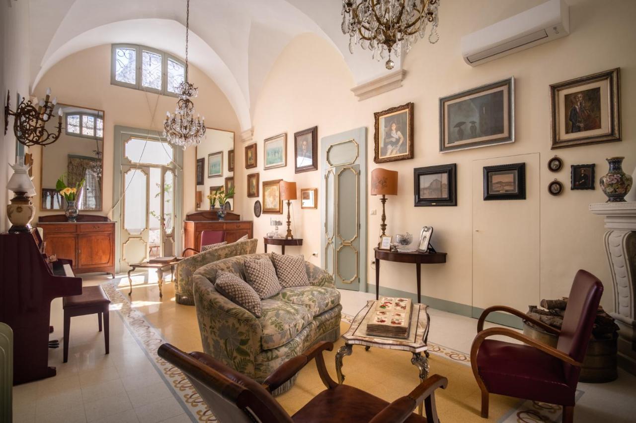 Palazzo Guido Bed & Breakfast Lecce Eksteriør bilde