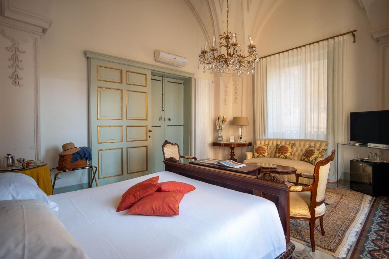 Palazzo Guido Bed & Breakfast Lecce Eksteriør bilde