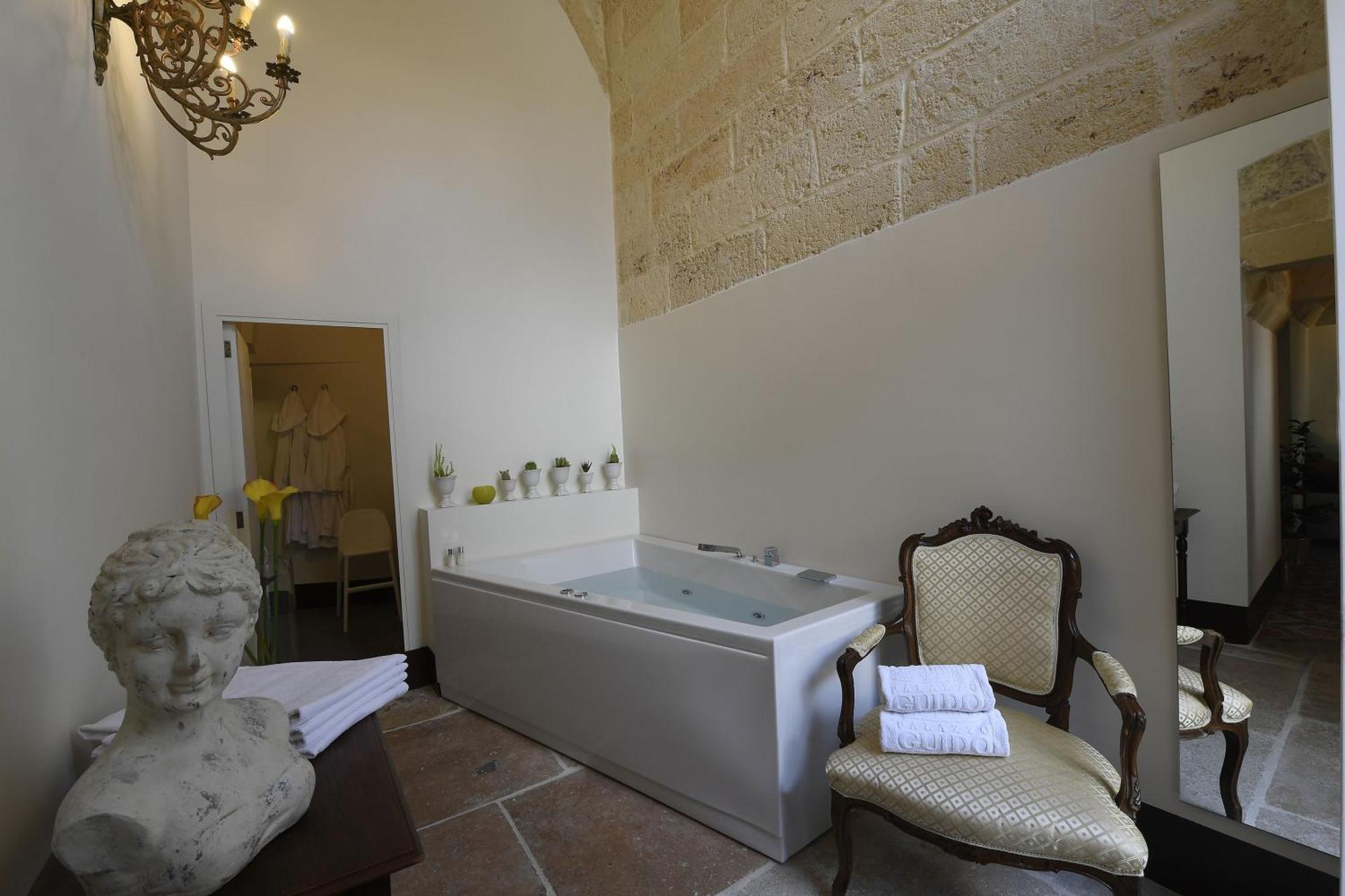 Palazzo Guido Bed & Breakfast Lecce Eksteriør bilde